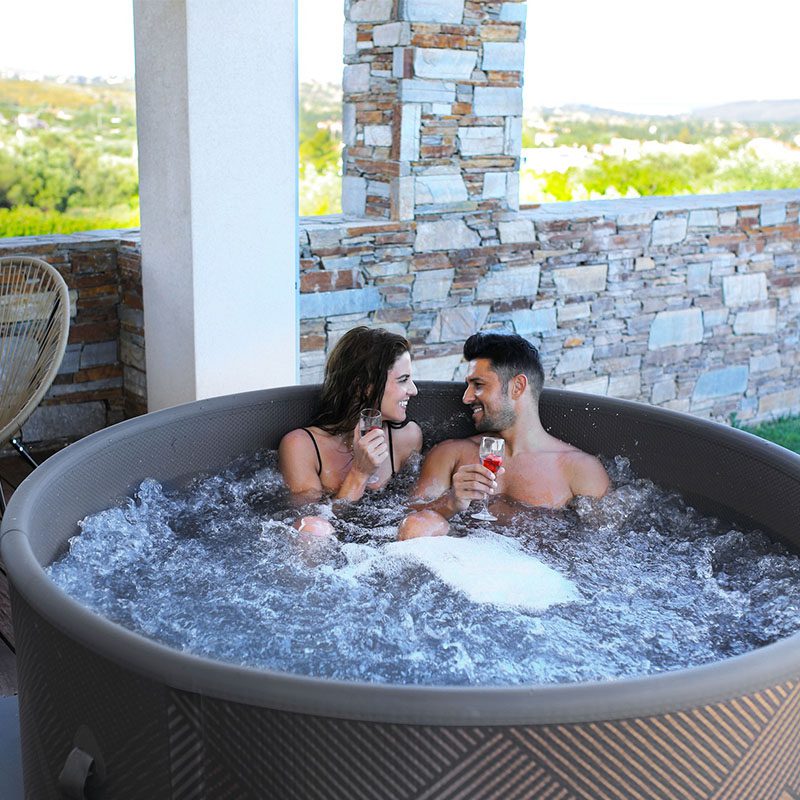 สระน้ำอุ่นนวดตัวแบบเป่าลม ไนยา - Inflatable Hot Tub บทวิจารณ์และราคา